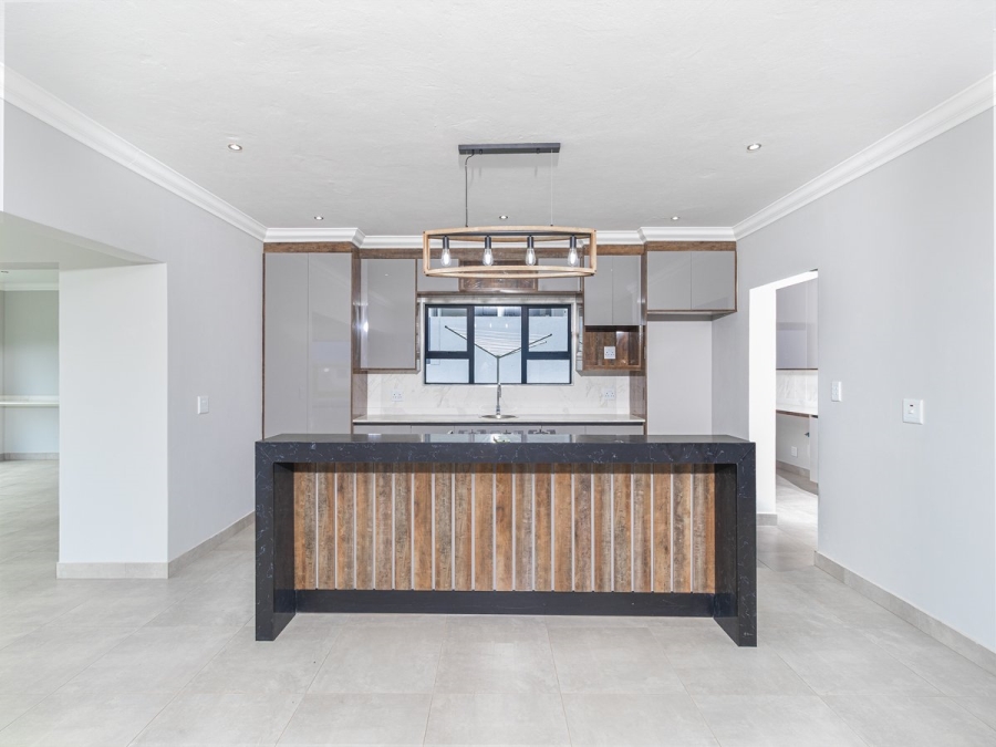 4 Bedroom Property for Sale in Xanadu Eco Park North West